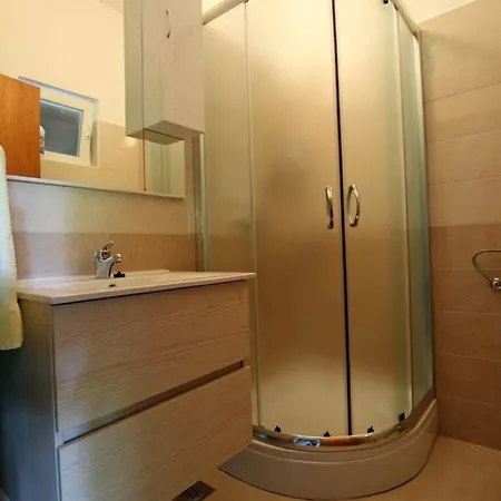 Appartement Mit Terrasse Medulin