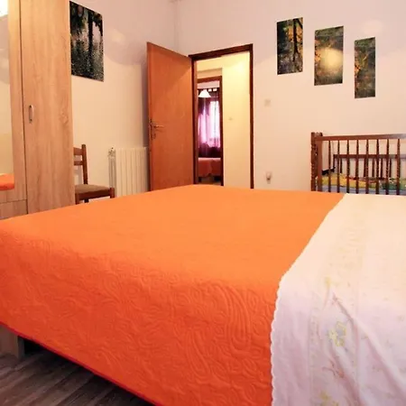 Appartement Mit Terrasse Medulin